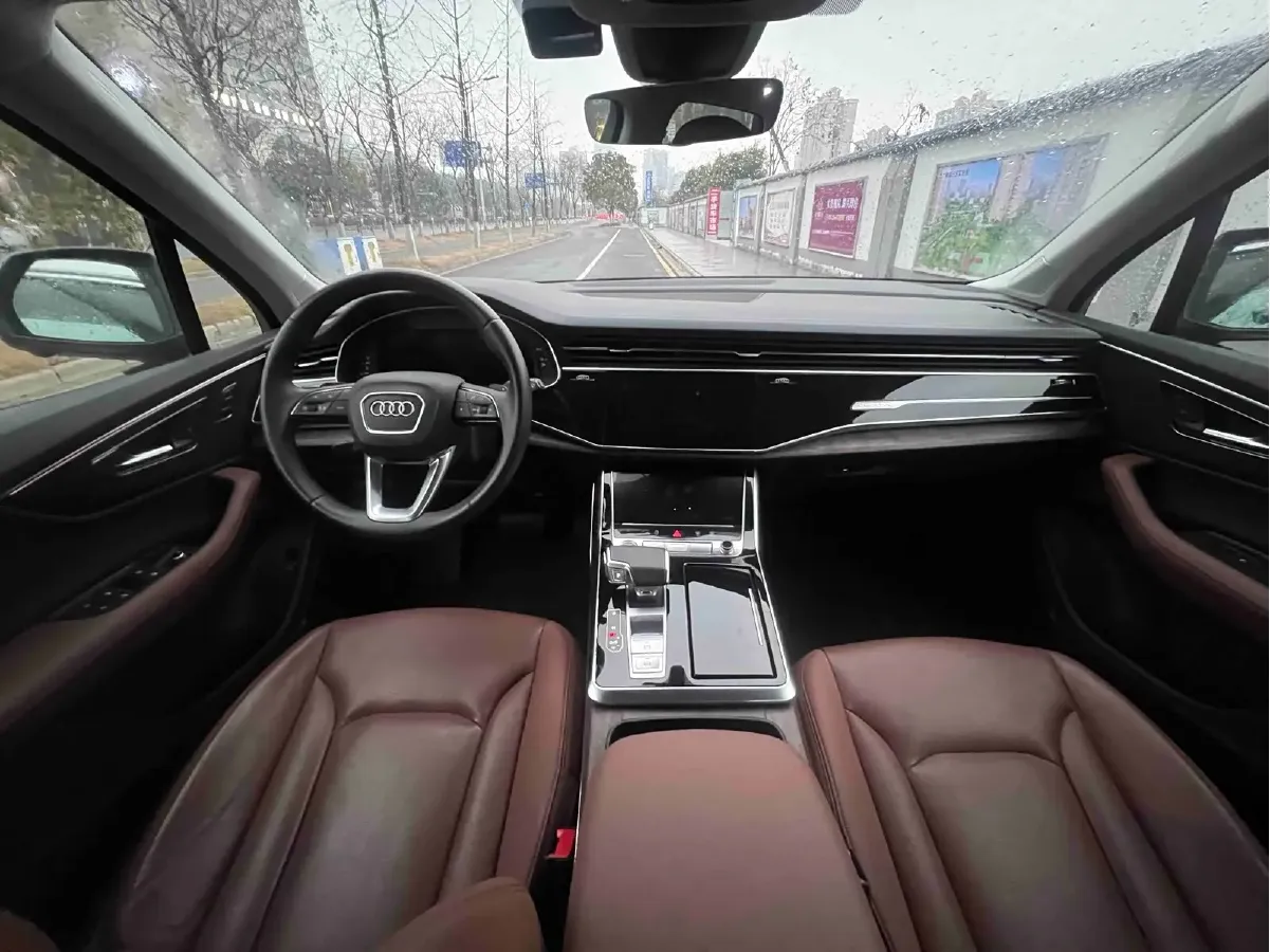 2023 Audi Q7 3.0T 340HP V6 8AT,autocango,china used car exporter,china ev exporter,chinese used car exporter,chinese used ev exporter