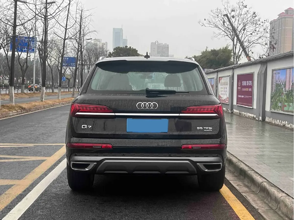 2023 Audi Q7 3.0T 340HP V6 8AT,autocango,china used car exporter,china ev exporter,chinese used car exporter,chinese used ev exporter