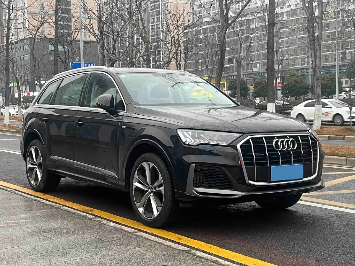 2023 Audi Q7 3.0T 340HP V6 8AT,autocango,china used car exporter,china ev exporter,chinese used car exporter,chinese used ev exporter