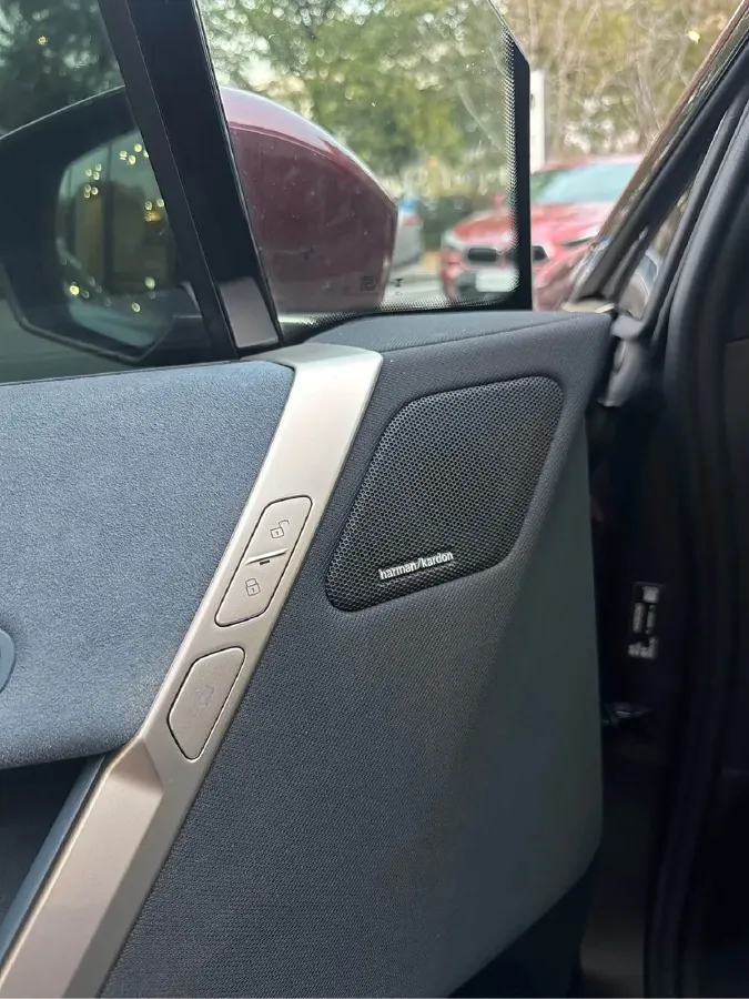 2022 BMW iX BEV 76.6KWH,autocango,china used car exporter,china ev exporter,chinese used car exporter,chinese used ev exporter