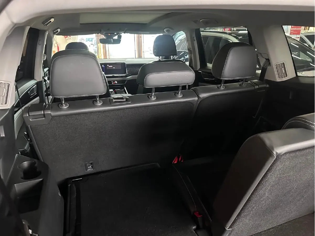 2022 Volkswagen Teramont 2.0T 220HP L4 7DCT,autocango,china used car exporter,china ev exporter,chinese used car exporter,chinese used ev exporter