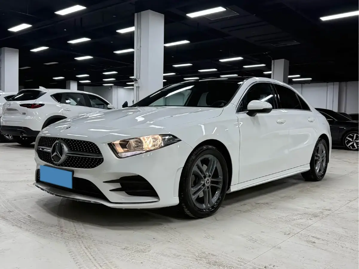 2022 Mercedes-Benz A Class 1.3T 136HP L4 7DCT