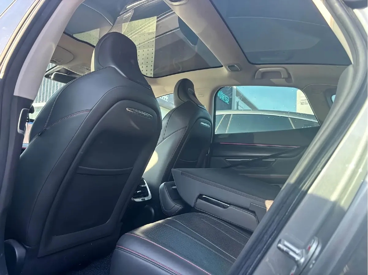 2020 Xpeng P7 BEV 70.8KWH,autocango,china used car exporter,china ev exporter,chinese used car exporter,chinese used ev exporter