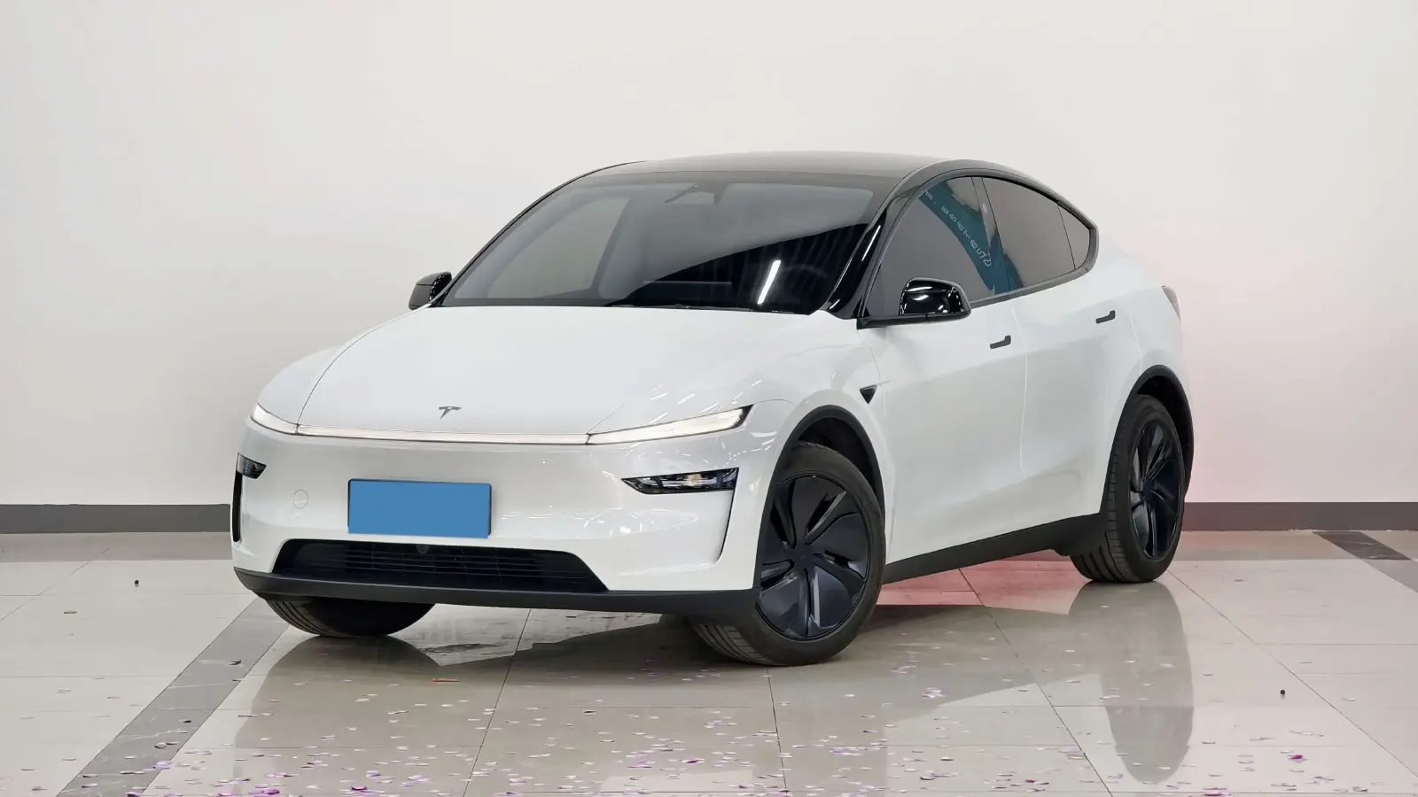 2025 Tesla Model Y BEV 78.4KWH