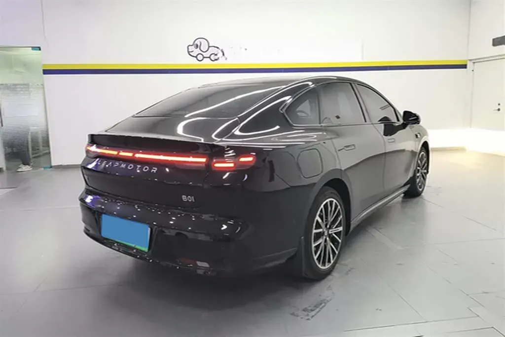 2025 Leapmotor B01 BEV,autocango,china used car exporter,china ev exporter,chinese used car exporter,chinese used ev exporter