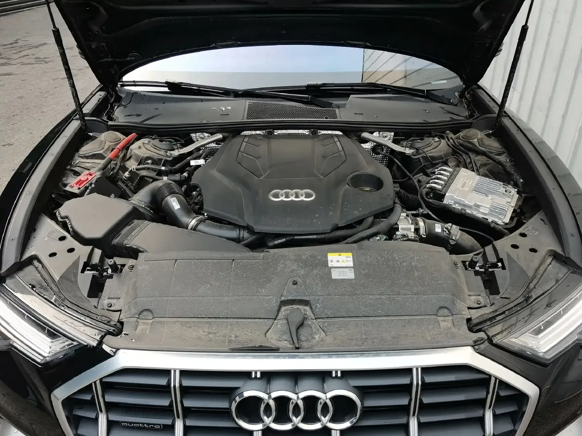 2024 Audi A6 3.0T 340HP V6 7DCT,autocango,china used car exporter,china ev exporter,chinese used car exporter,chinese used ev exporter