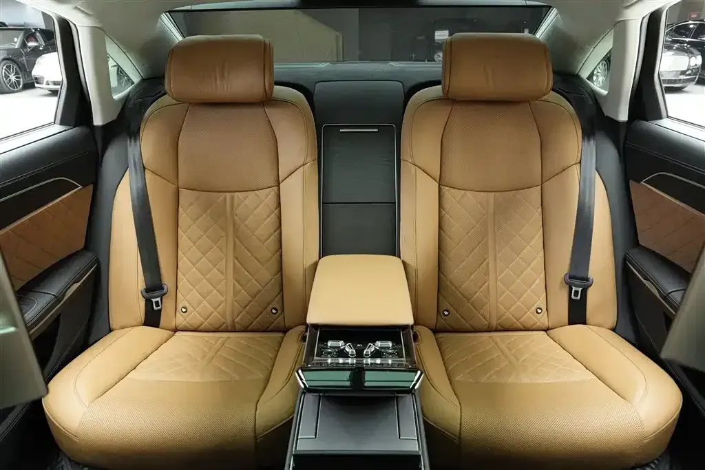 2022 Audi A8 3.0T 340HP V6 8AT,autocango,china used car exporter,china ev exporter,chinese used car exporter,chinese used ev exporter