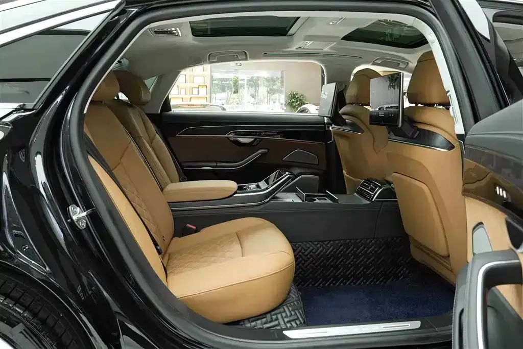 2022 Audi A8 3.0T 340HP V6 8AT,autocango,china used car exporter,china ev exporter,chinese used car exporter,chinese used ev exporter