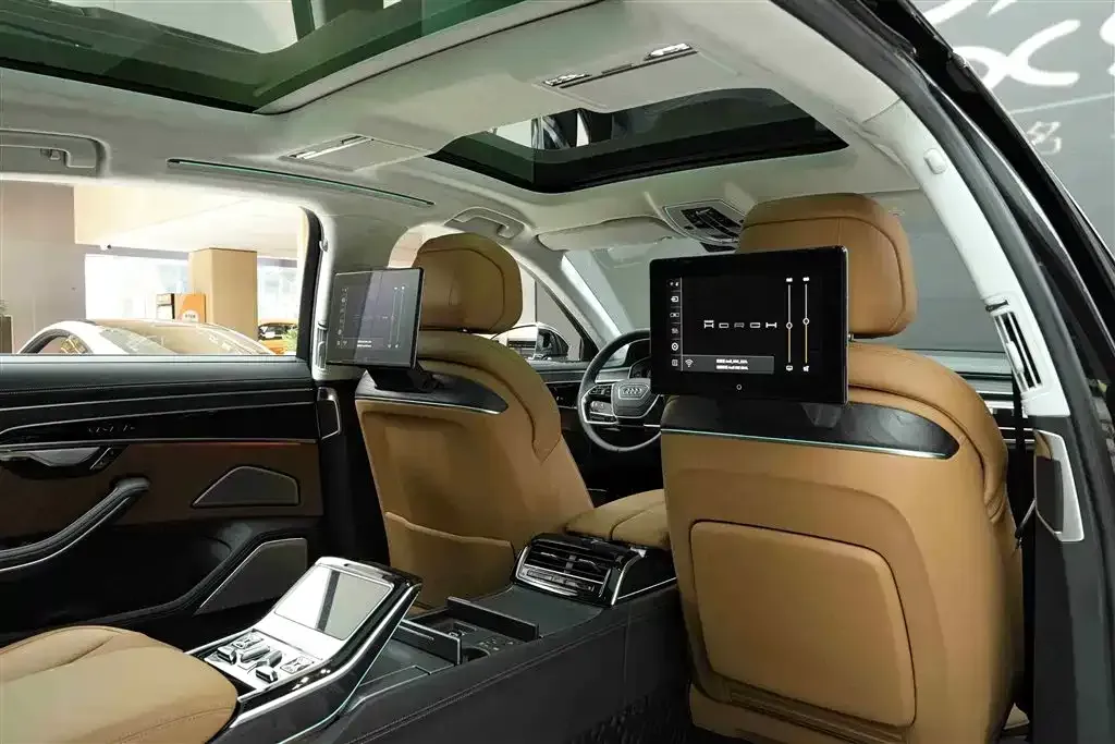 2022 Audi A8 3.0T 340HP V6 8AT,autocango,china used car exporter,china ev exporter,chinese used car exporter,chinese used ev exporter