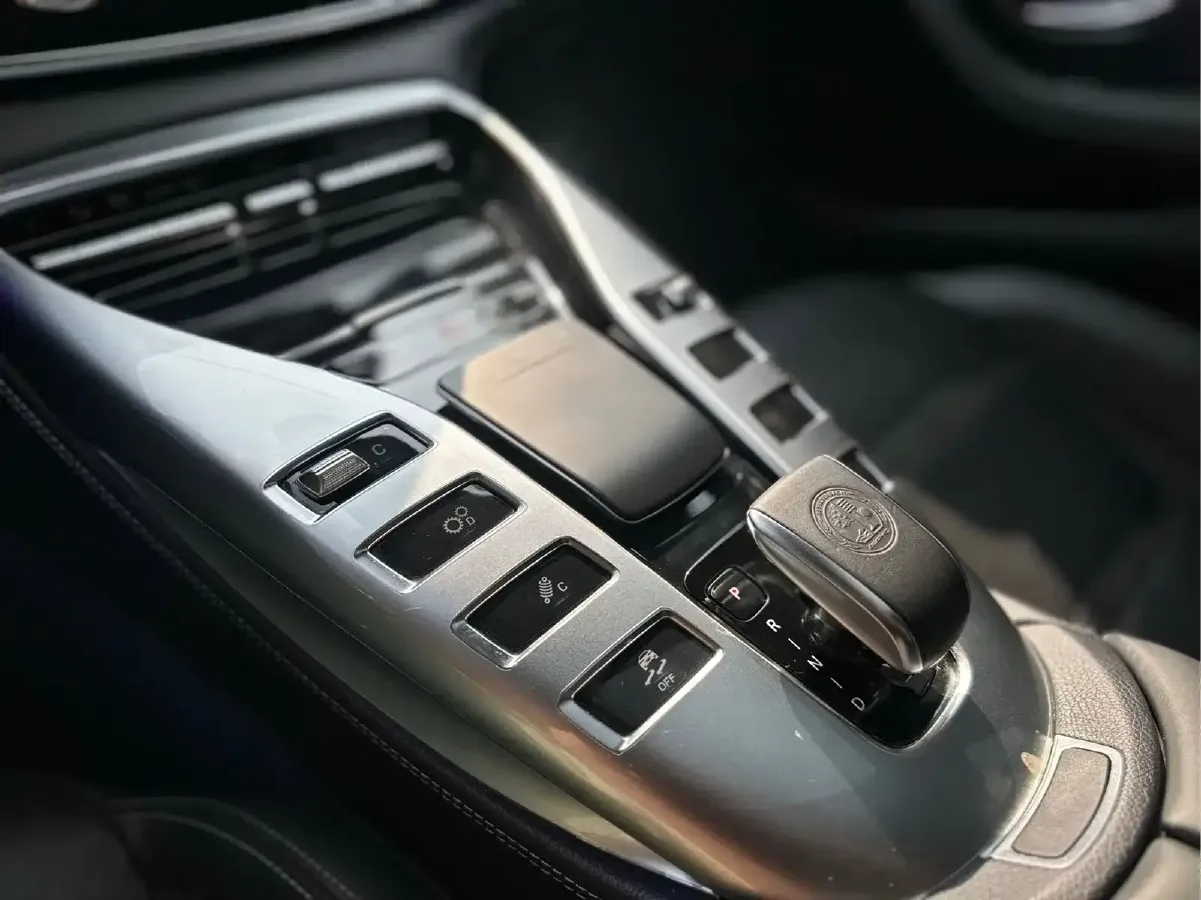 2019 Mercedes-Benz AMG GT 3.0T 367HP L6 9AT,autocango,china used car exporter,china ev exporter,chinese used car exporter,chinese used ev exporter