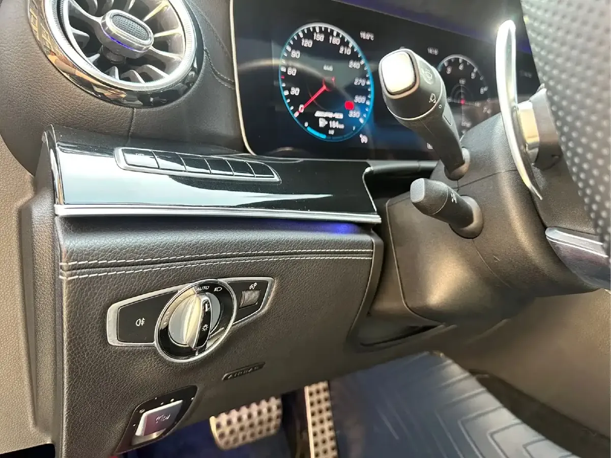 2019 Mercedes-Benz AMG GT 3.0T 367HP L6 9AT,autocango,china used car exporter,china ev exporter,chinese used car exporter,chinese used ev exporter