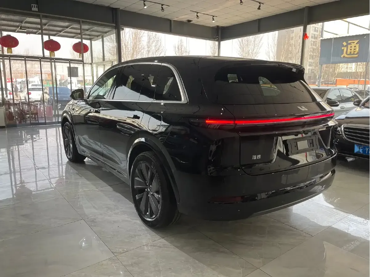 2025 Li L7 Range Extended 154HP REEV,autocango,china used car exporter,china ev exporter,chinese used car exporter,chinese used ev exporter
