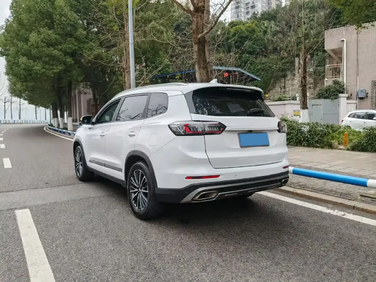 2022 Chery Tiggo 8 Plus 1.6T 197HP L4 7DCT,autocango,china used car exporter,china ev exporter,chinese used car exporter,chinese used ev exporter