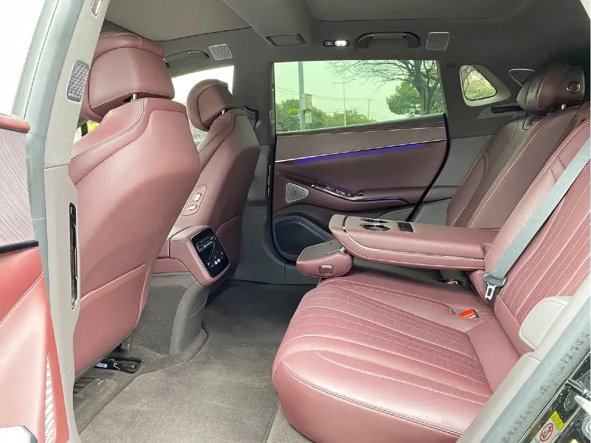 2024 Denza DenzaZ9GT 2.0T 207HP L4 E-CVT PHEV 38.5KWH,autocango,china used car exporter,china ev exporter,chinese used car exporter,chinese used ev exporter