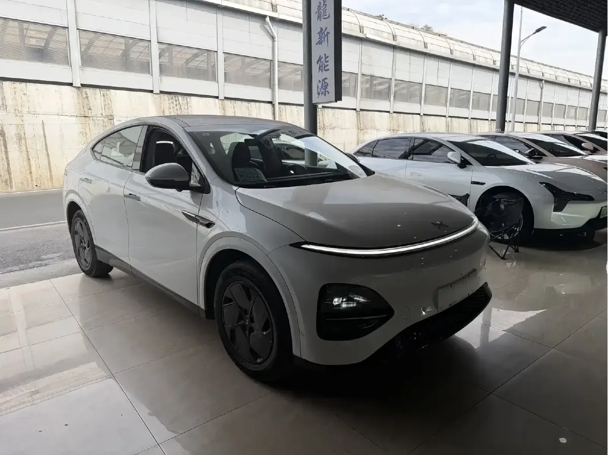 2025 Xpeng G6 BEV 68.5KWH,autocango,china used car exporter,china ev exporter,chinese used car exporter,chinese used ev exporter