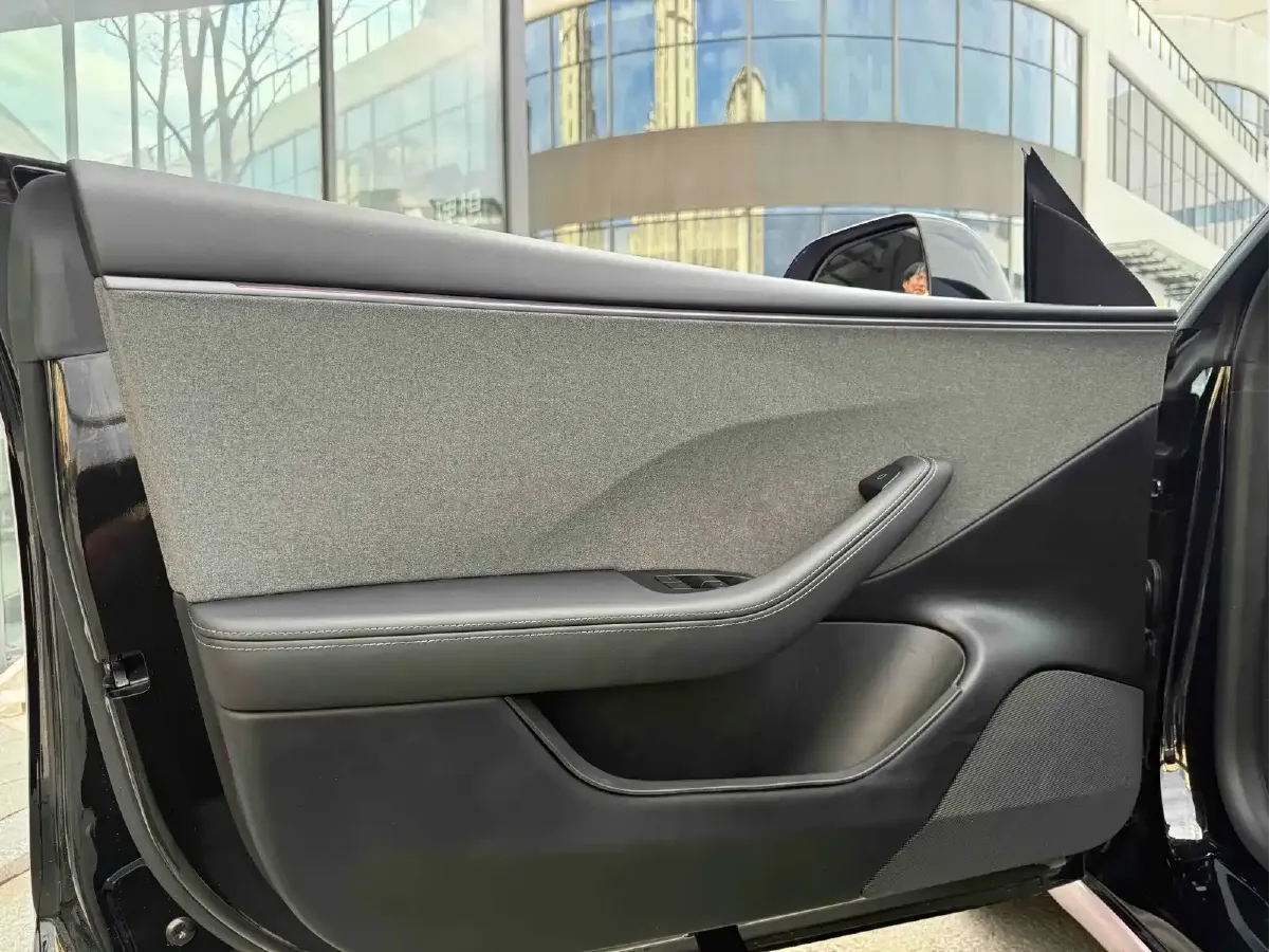 2025 Tesla Model 3 BEV 62.5KWH,autocango,china used car exporter,china ev exporter,chinese used car exporter,chinese used ev exporter