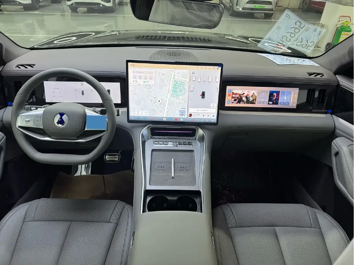 2025 Denza DenzaN8L 2.0T 207HP L4 E-CVT PHEV,autocango,china used car exporter,china ev exporter,chinese used car exporter,chinese used ev exporter