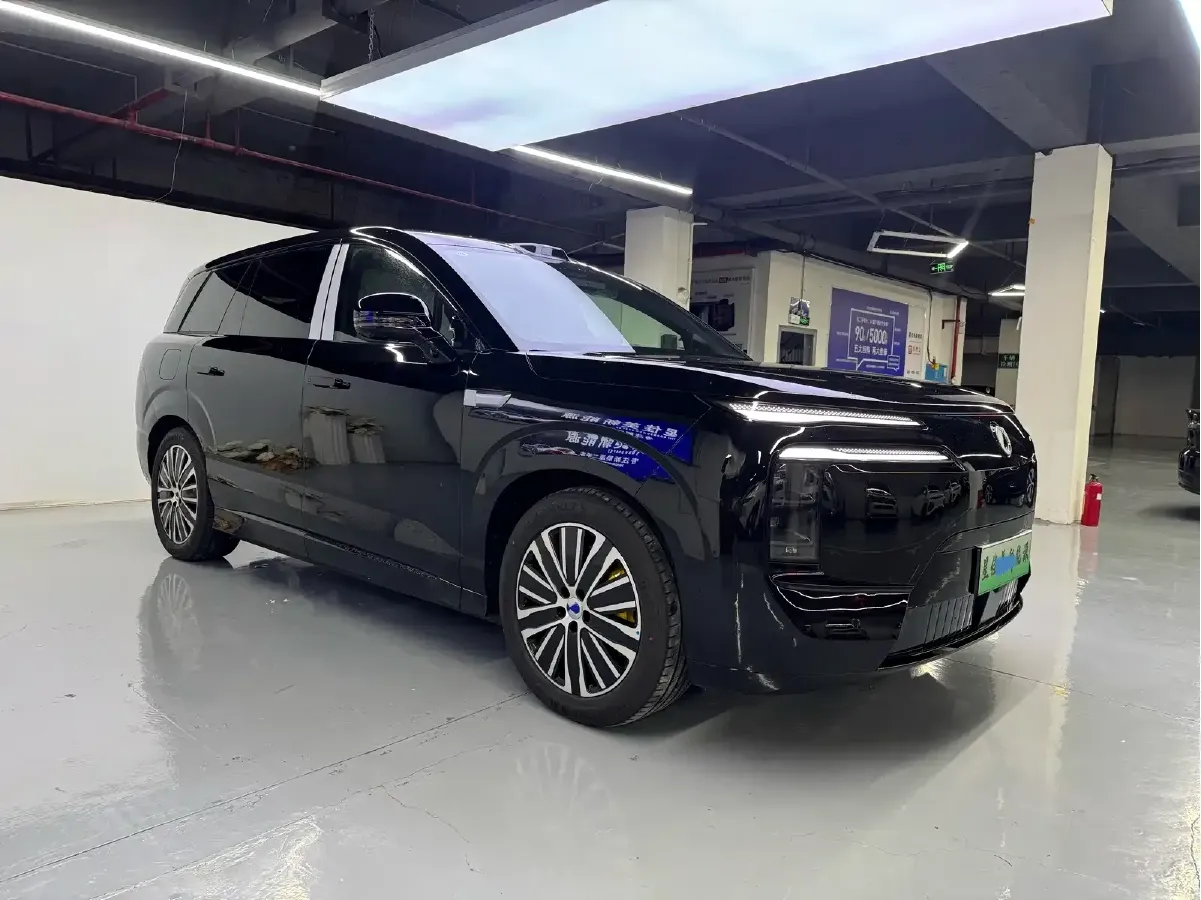 2025 Denza DenzaN8L 2.0T 207HP L4 E-CVT PHEV,autocango,china used car exporter,china ev exporter,chinese used car exporter,chinese used ev exporter