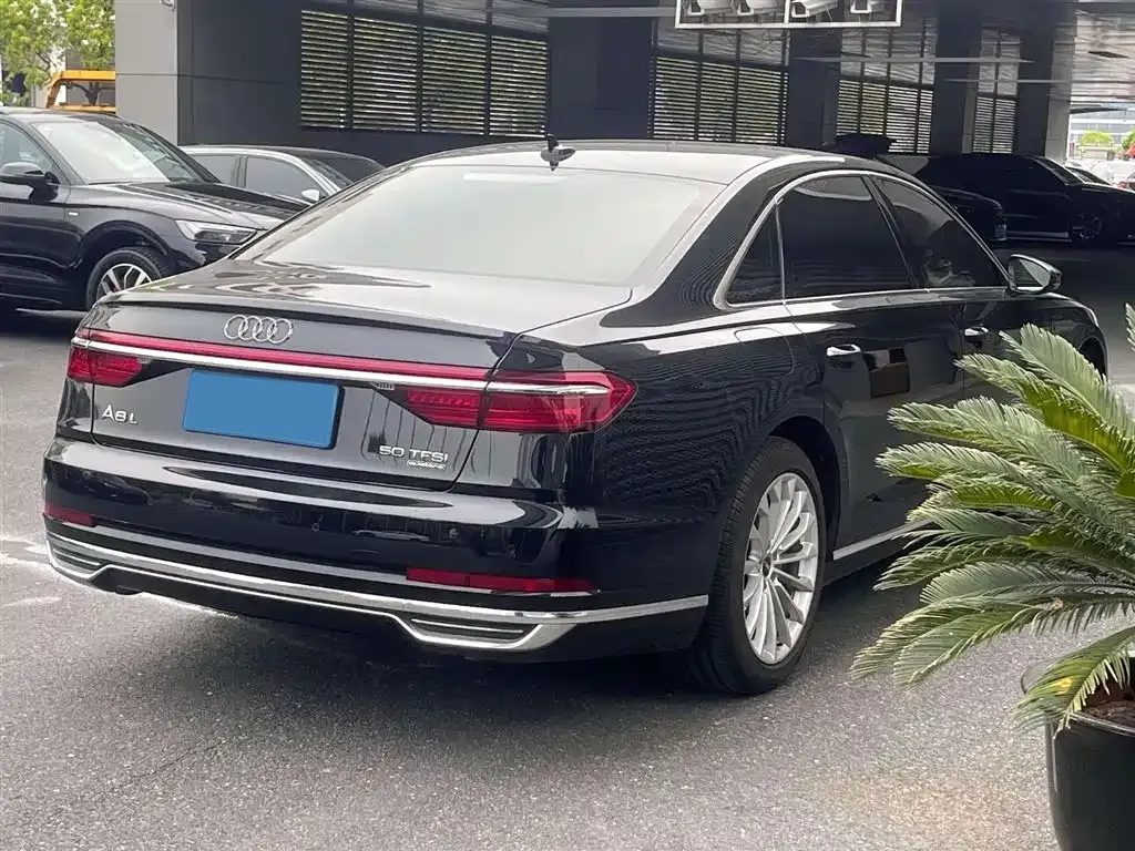 2021 Audi A8 3.0T 286HP V6 8AT,autocango,china used car exporter,china ev exporter,chinese used car exporter,chinese used ev exporter