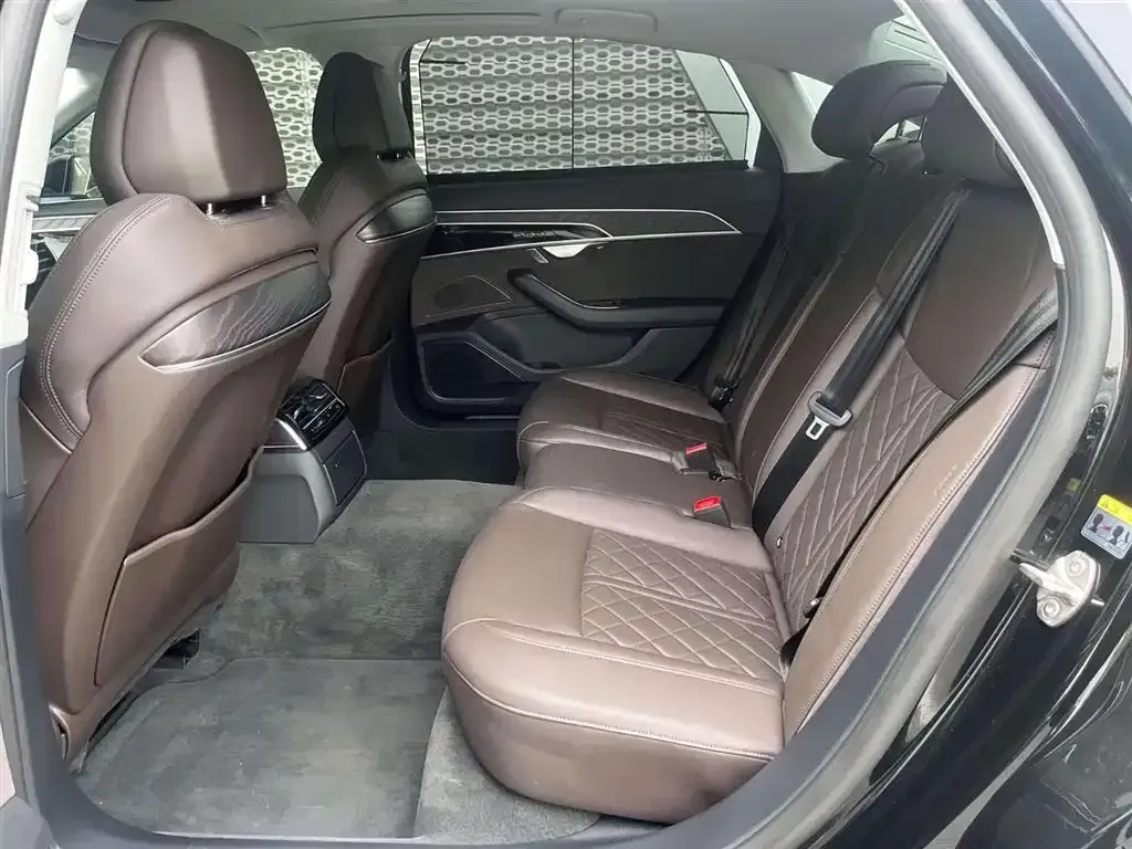 2021 Audi A8 3.0T 286HP V6 8AT,autocango,china used car exporter,china ev exporter,chinese used car exporter,chinese used ev exporter