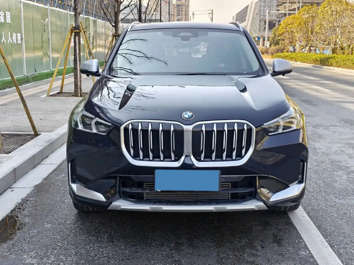 2024 BMW X1 2.0T 204HP L4 7DCT,autocango,china used car exporter,china ev exporter,chinese used car exporter,chinese used ev exporter