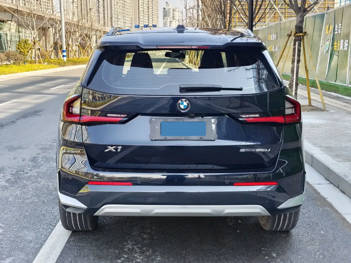 2024 BMW X1 2.0T 204HP L4 7DCT,autocango,china used car exporter,china ev exporter,chinese used car exporter,chinese used ev exporter