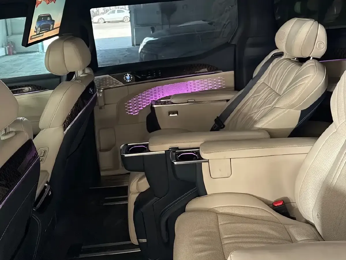 2022 Zeekr 009 BEV 116KWH,autocango,china used car exporter,china ev exporter,chinese used car exporter,chinese used ev exporter