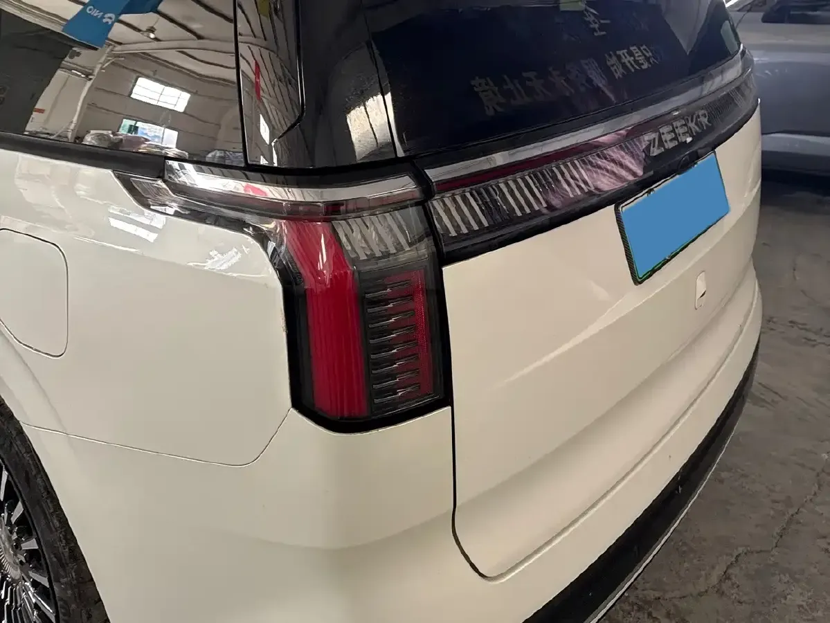 2022 Zeekr 009 BEV 116KWH,autocango,china used car exporter,china ev exporter,chinese used car exporter,chinese used ev exporter