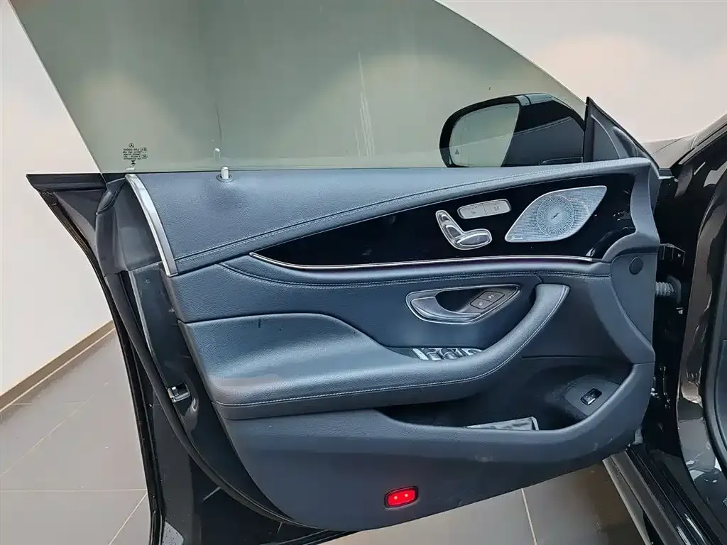 2025 Mercedes-Benz AMG GT 3.0T 367HP L6 9AT,autocango,china used car exporter,china ev exporter,chinese used car exporter,chinese used ev exporter