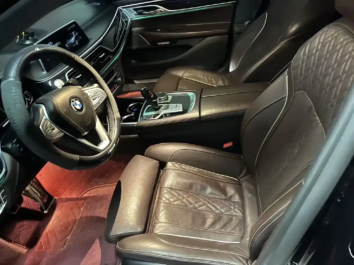 2018 BMW 7 Series 3.0T 326HP L6 8AT,autocango,china used car exporter,china ev exporter,chinese used car exporter,chinese used ev exporter