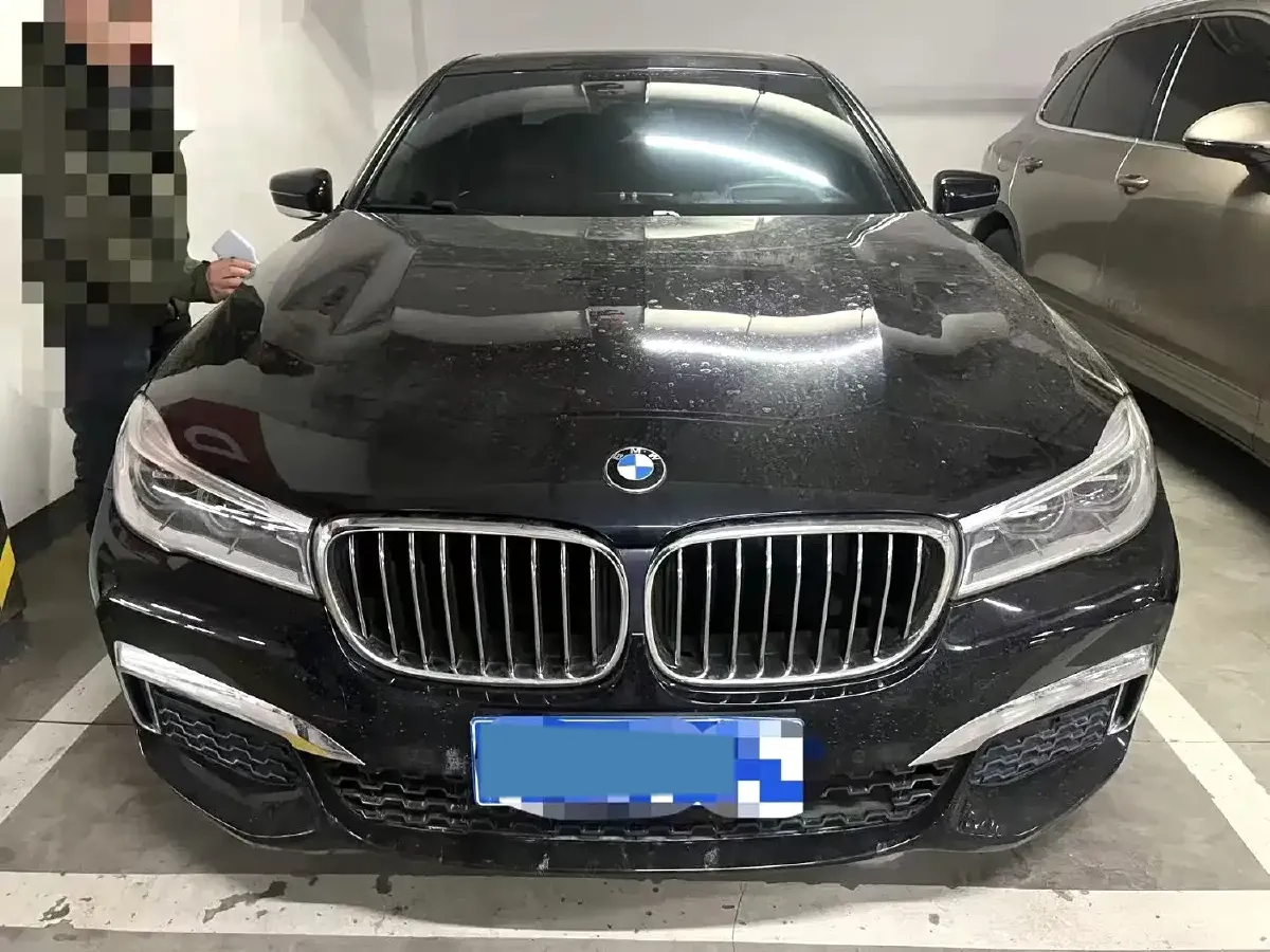 2018 BMW 7 Series 3.0T 326HP L6 8AT,autocango,china used car exporter,china ev exporter,chinese used car exporter,chinese used ev exporter