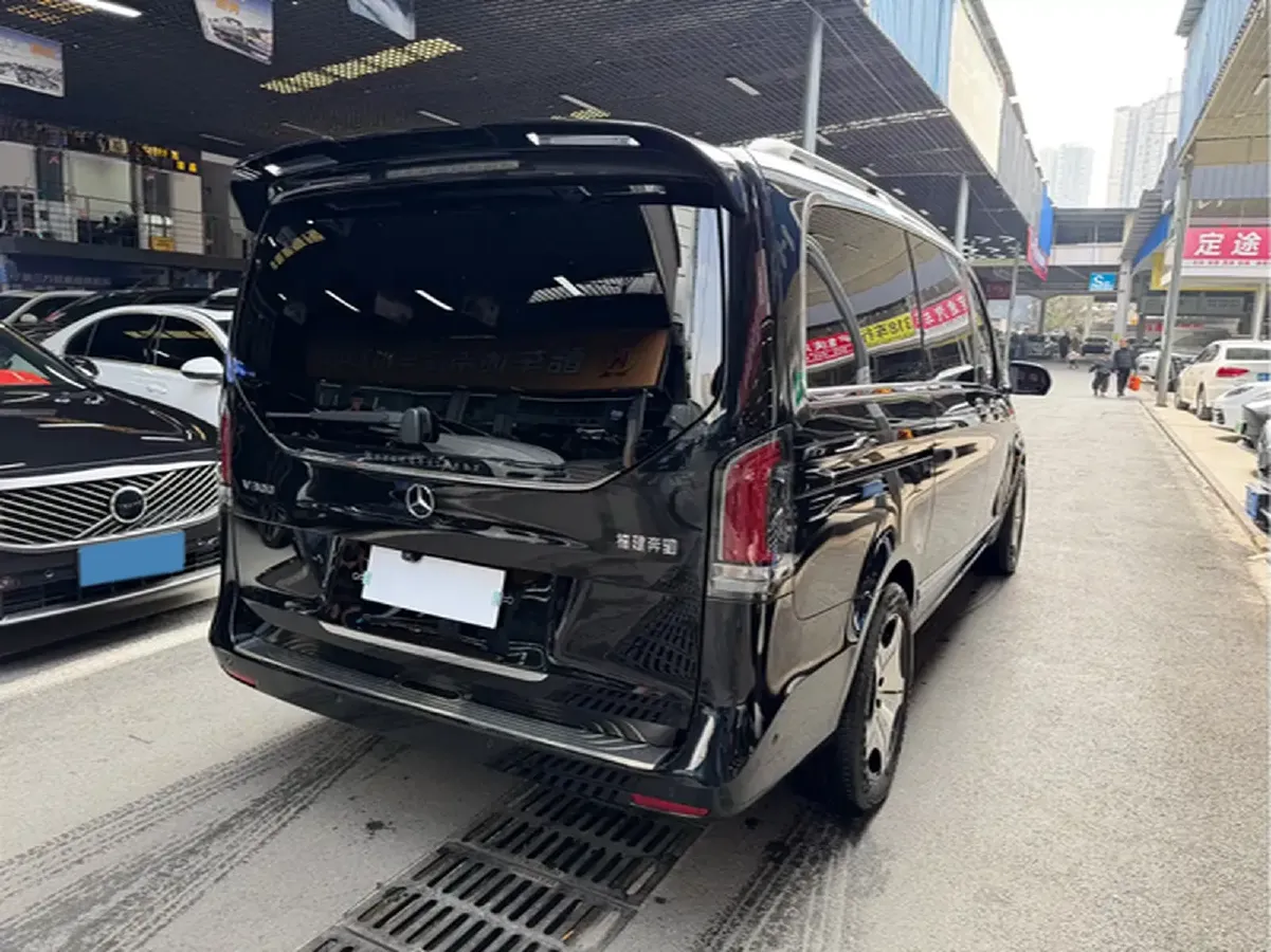 2024 Mercedes-Benz V Class 2.0T 231HP L4 9AT,autocango,china used car exporter,china ev exporter,chinese used car exporter,chinese used ev exporter