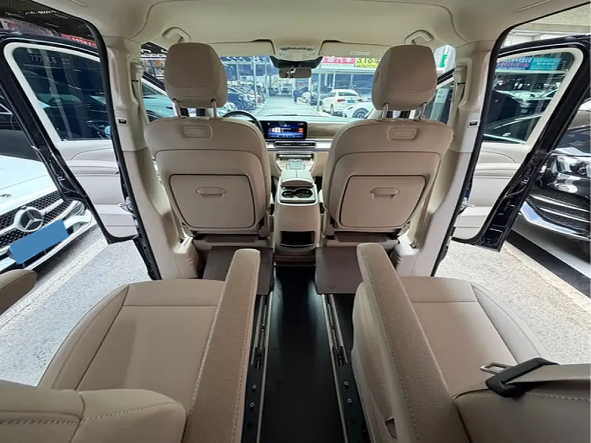 2024 Mercedes-Benz V Class 2.0T 231HP L4 9AT,autocango,china used car exporter,china ev exporter,chinese used car exporter,chinese used ev exporter