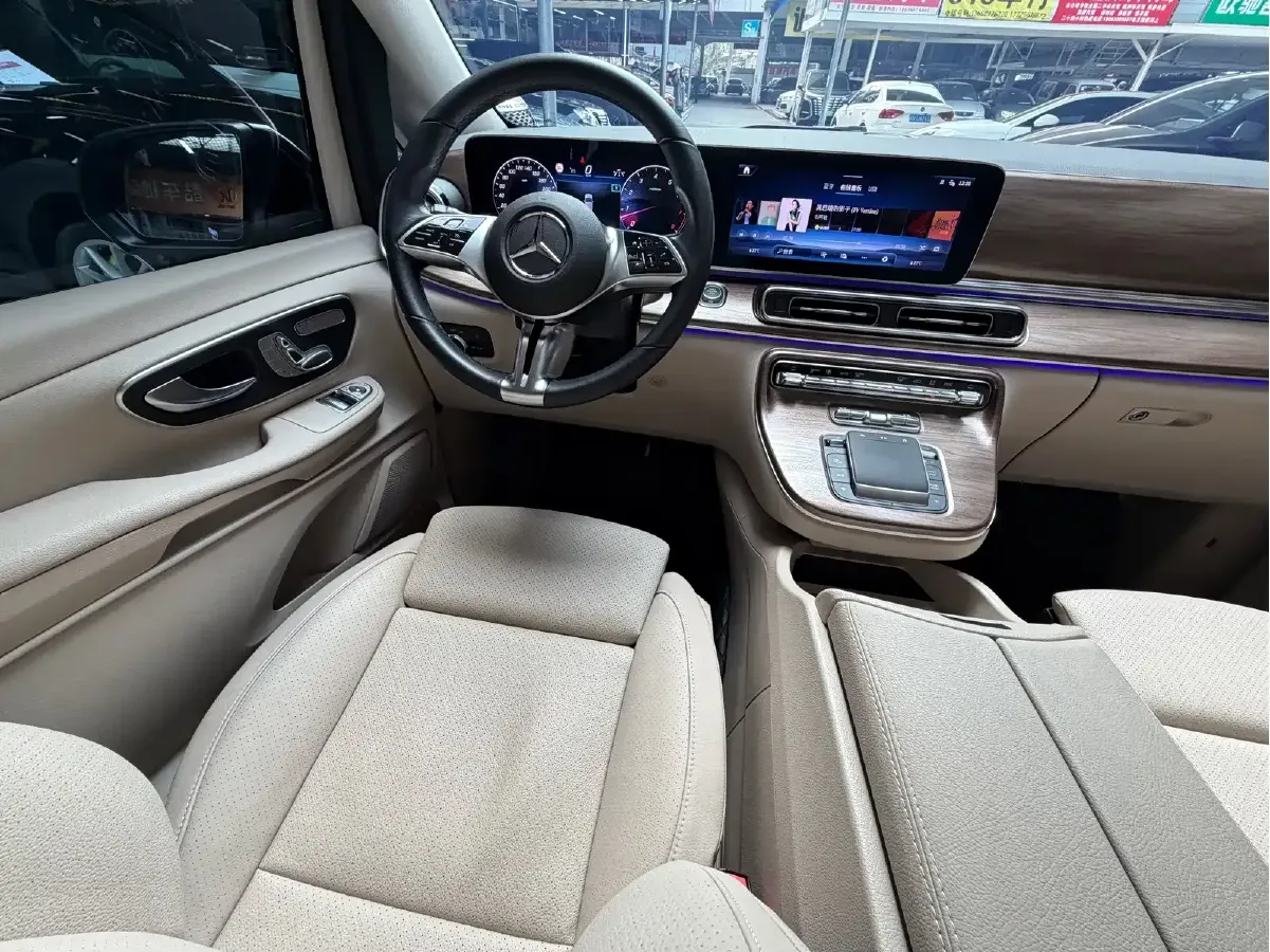 2024 Mercedes-Benz V Class 2.0T 231HP L4 9AT,autocango,china used car exporter,china ev exporter,chinese used car exporter,chinese used ev exporter