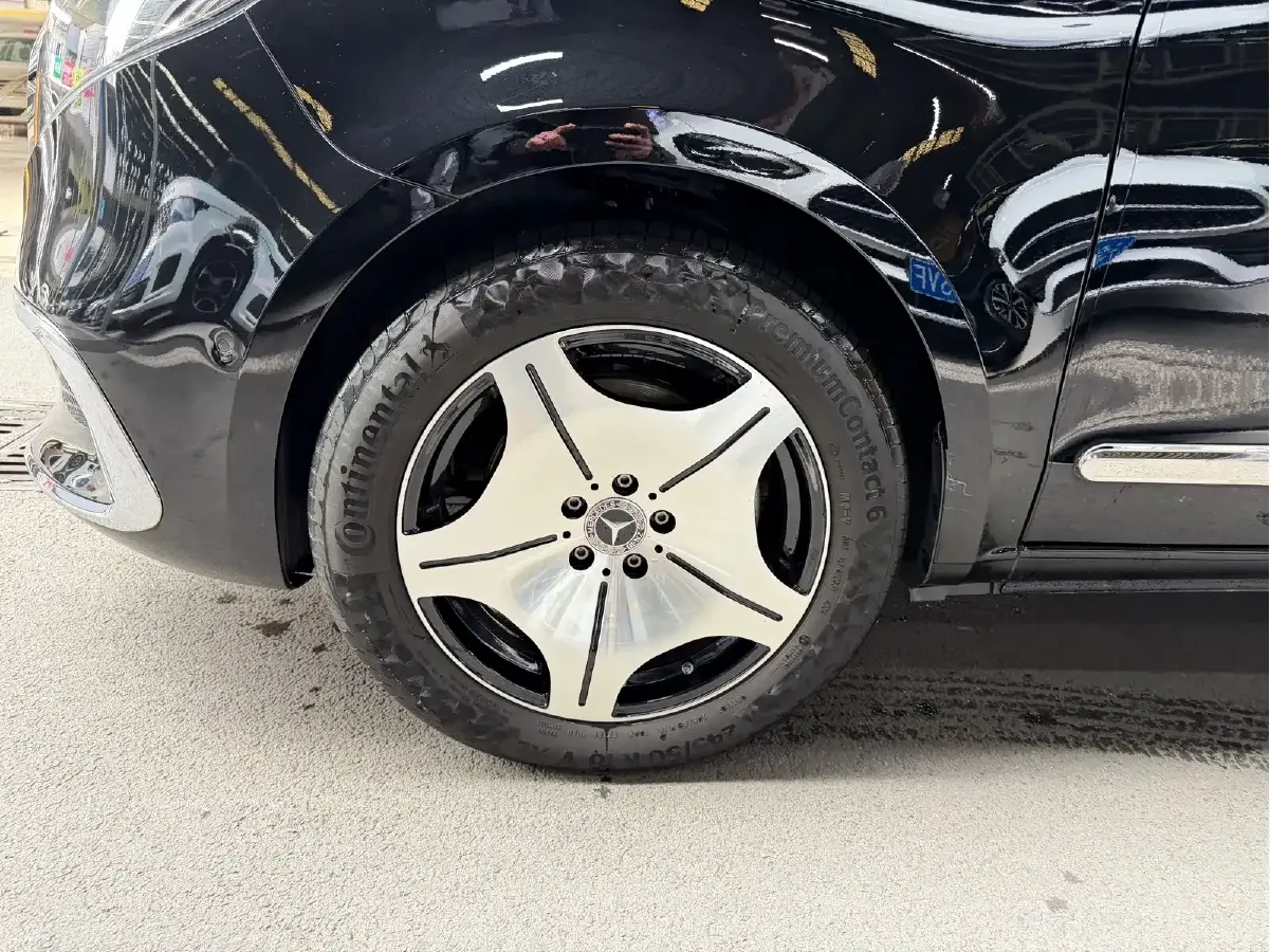 2024 Mercedes-Benz V Class 2.0T 231HP L4 9AT,autocango,china used car exporter,china ev exporter,chinese used car exporter,chinese used ev exporter