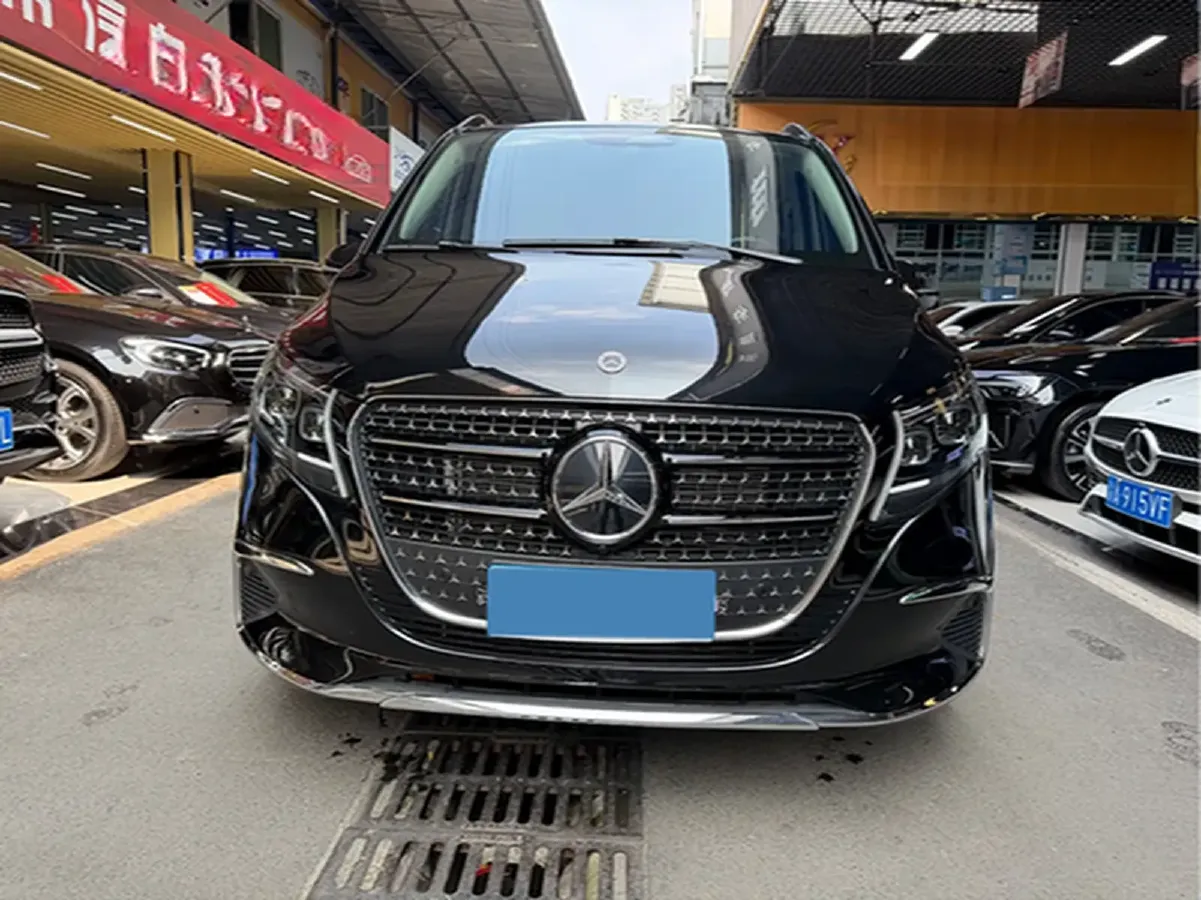 2024 Mercedes-Benz V Class 2.0T 231HP L4 9AT,autocango,china used car exporter,china ev exporter,chinese used car exporter,chinese used ev exporter