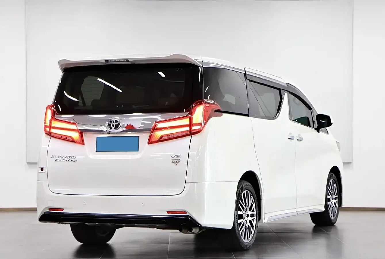 2015 Toyota Alphard 3.5L 275HP V6 6AT,autocango,china used car exporter,china ev exporter,chinese used car exporter,chinese used ev exporter