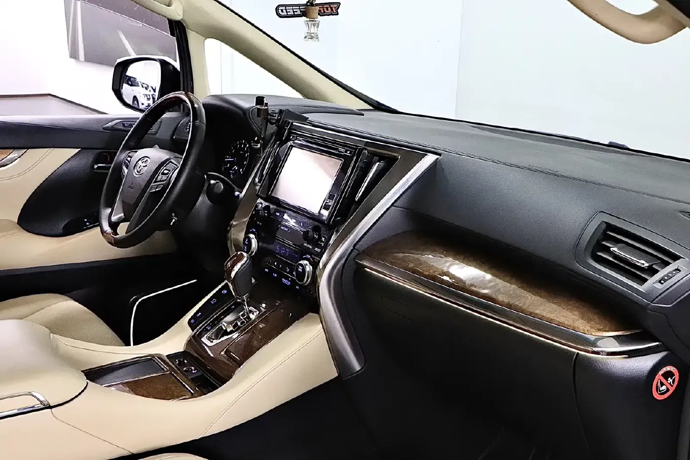 2015 Toyota Alphard 3.5L 275HP V6 6AT,autocango,china used car exporter,china ev exporter,chinese used car exporter,chinese used ev exporter