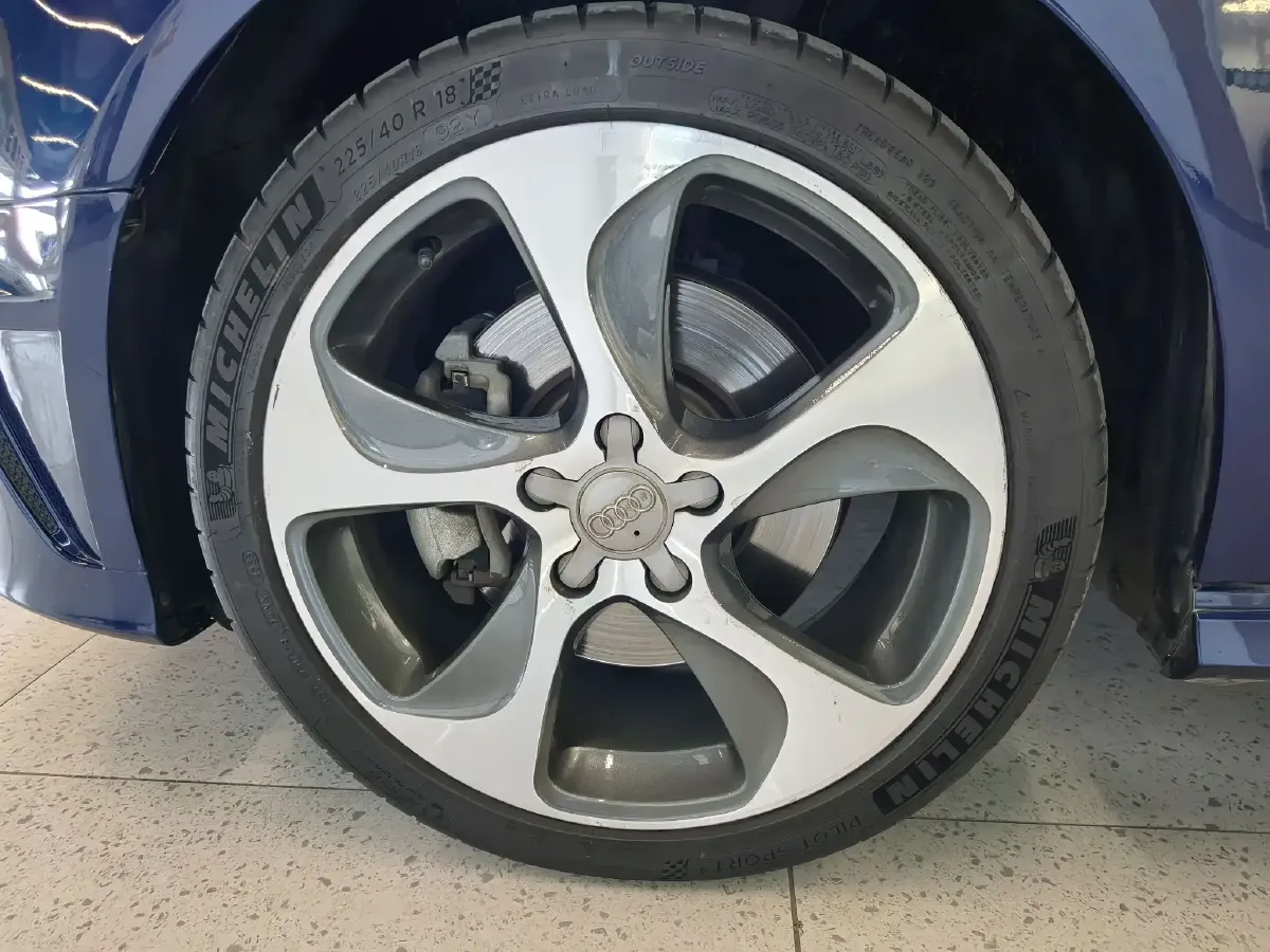 2015 Audi A3 2.0T 220HP L4 6DCT,autocango,china used car exporter,china ev exporter,chinese used car exporter,chinese used ev exporter