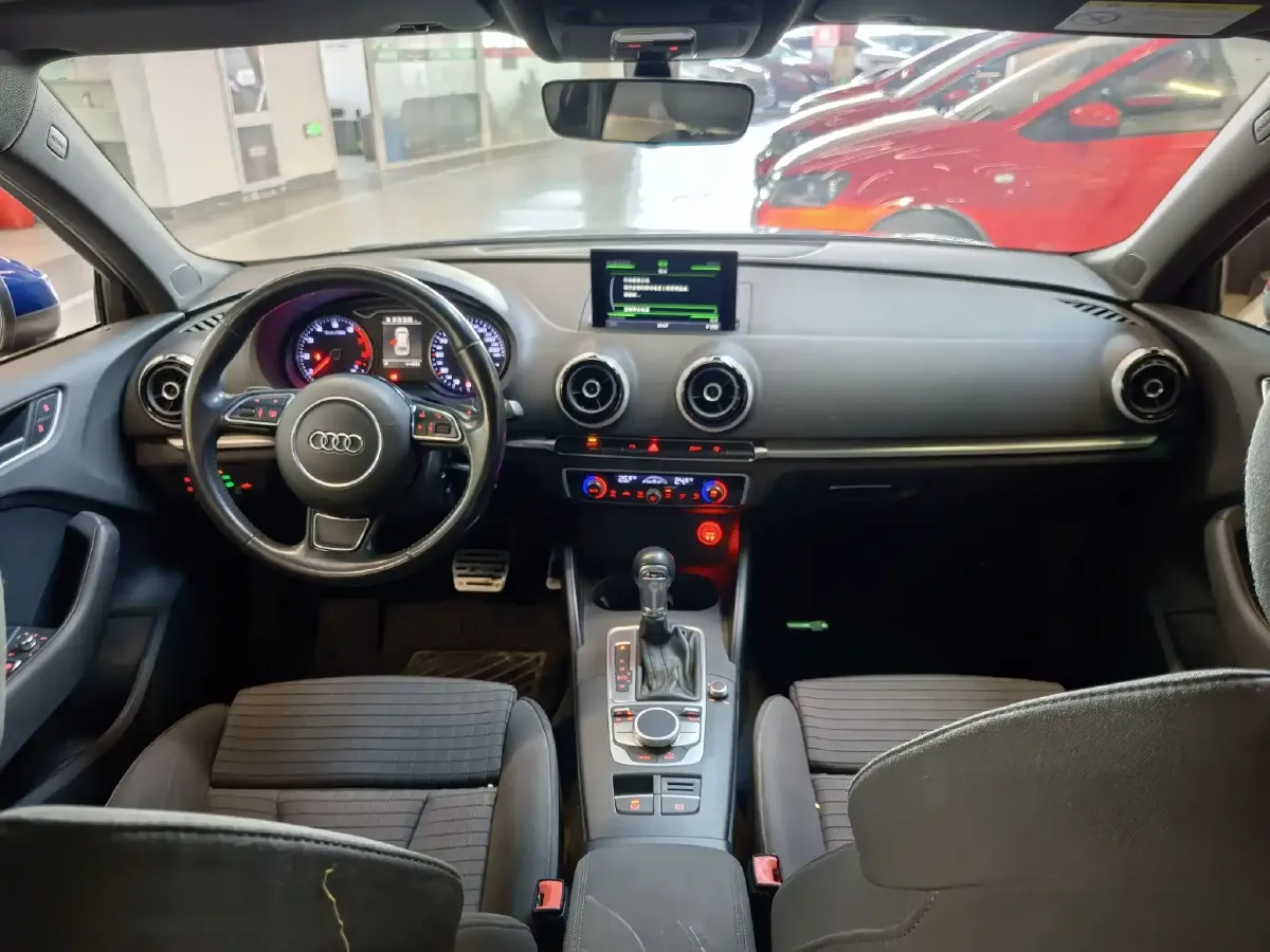2015 Audi A3 2.0T 220HP L4 6DCT,autocango,china used car exporter,china ev exporter,chinese used car exporter,chinese used ev exporter