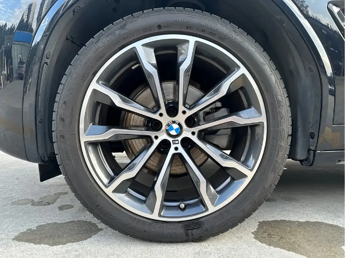 2022 BMW X3 2.0T 252HP L4 8AT,autocango,china used car exporter,china ev exporter,chinese used car exporter,chinese used ev exporter