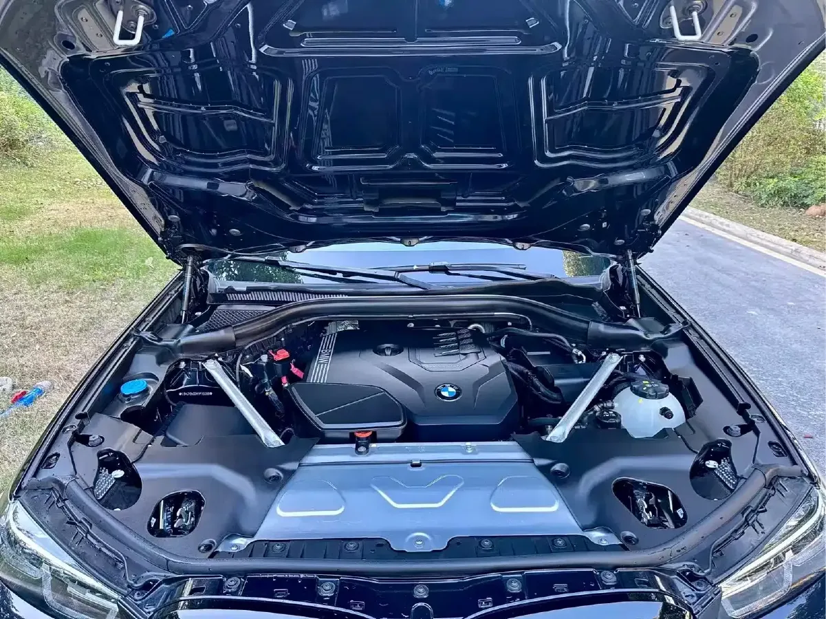 2022 BMW X3 2.0T 252HP L4 8AT,autocango,china used car exporter,china ev exporter,chinese used car exporter,chinese used ev exporter