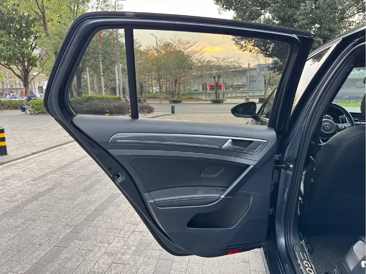 2019 Volkswagen Golf 1.4T 150HP L4 7DCT,autocango,china used car exporter,china ev exporter,chinese used car exporter,chinese used ev exporter