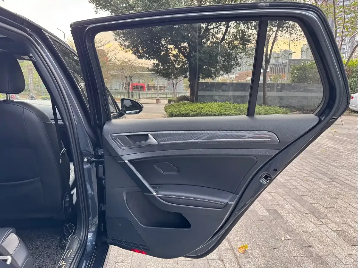 2019 Volkswagen Golf 1.4T 150HP L4 7DCT,autocango,china used car exporter,china ev exporter,chinese used car exporter,chinese used ev exporter