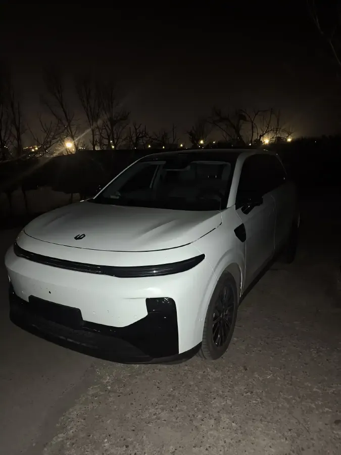 2025 Leapmotor B10 BEV 67.1KWH,autocango,china used car exporter,china ev exporter,chinese used car exporter,chinese used ev exporter