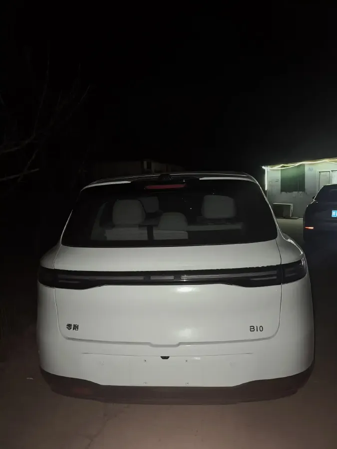 2025 Leapmotor B10 BEV 67.1KWH,autocango,china used car exporter,china ev exporter,chinese used car exporter,chinese used ev exporter