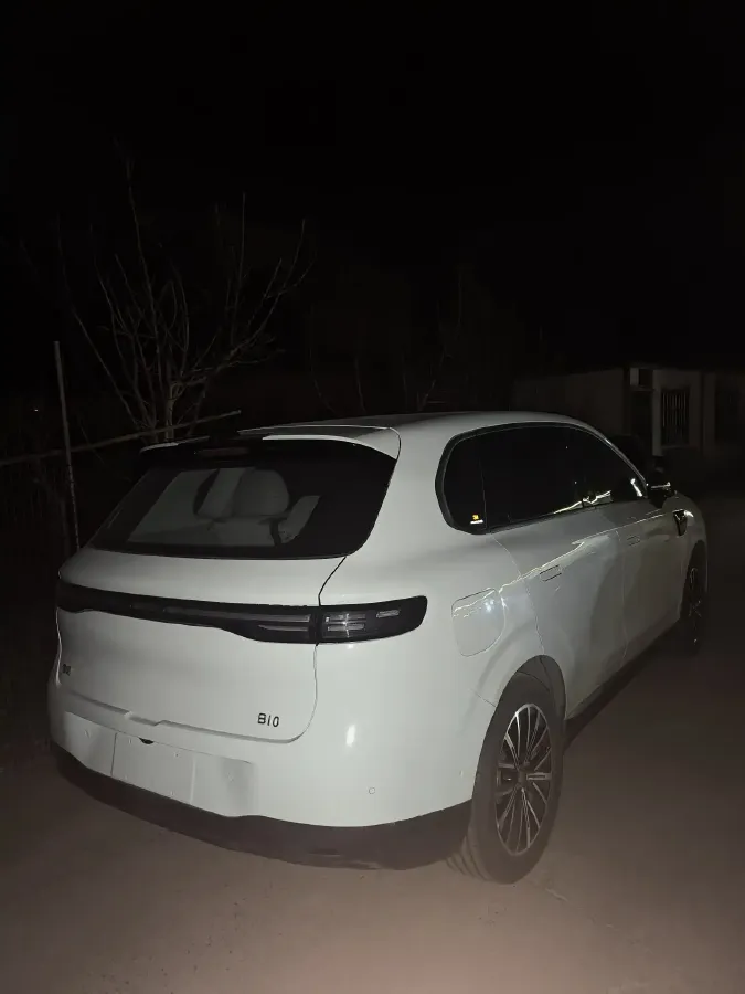 2025 Leapmotor B10 BEV 67.1KWH,autocango,china used car exporter,china ev exporter,chinese used car exporter,chinese used ev exporter