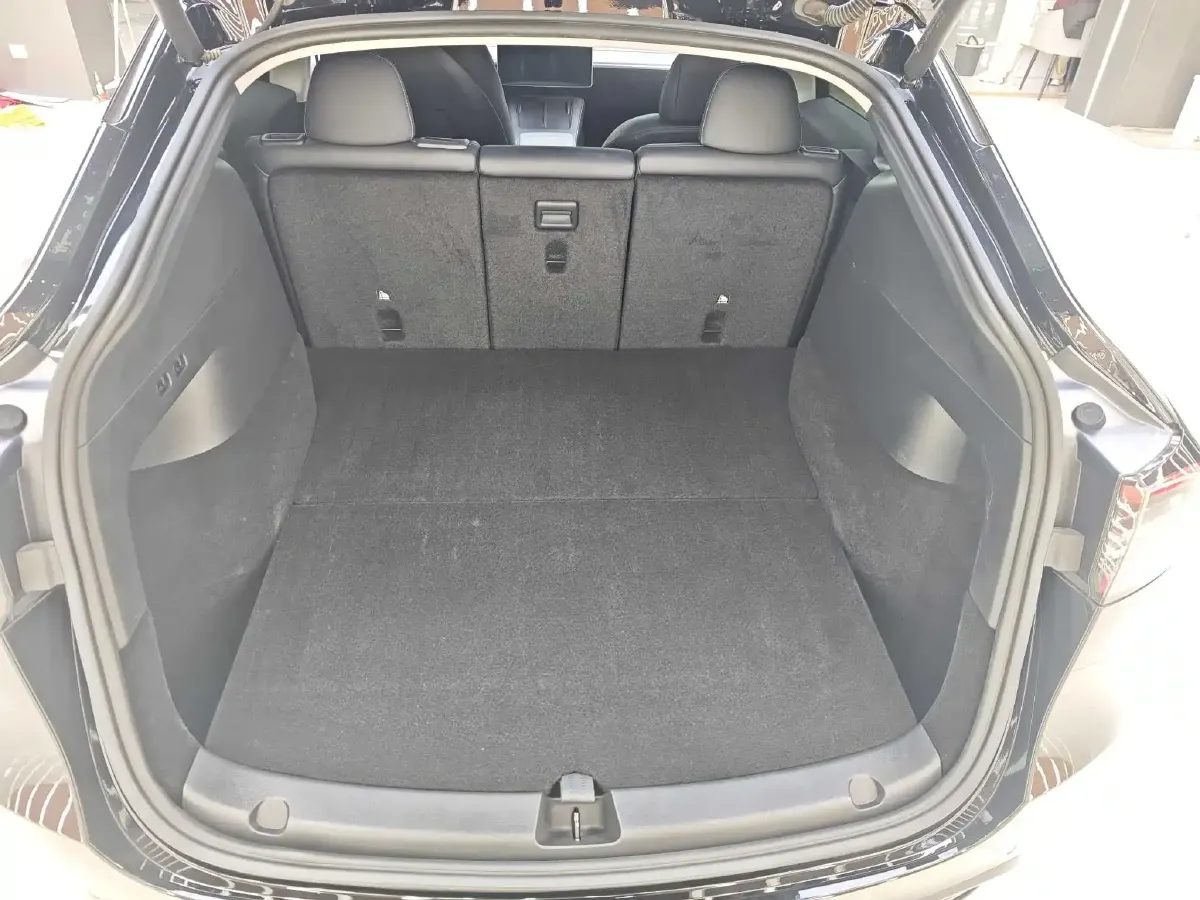 2021 Tesla Model Y BEV 76.8KWH,autocango,china used car exporter,china ev exporter,chinese used car exporter,chinese used ev exporter