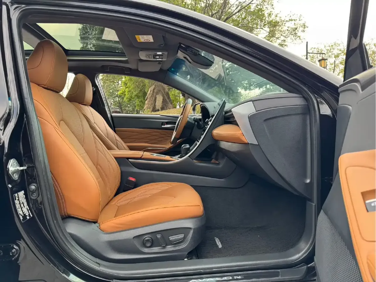 2019 Toyota Avalon 2.5L 178HP L4 E-CVT Hybrid,autocango,china used car exporter,china ev exporter,chinese used car exporter,chinese used ev exporter