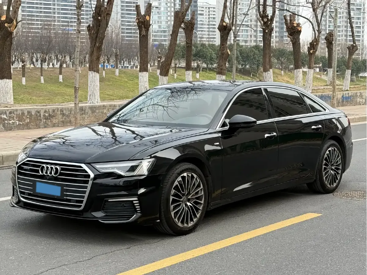 2020 Audi A6L 2.0T 252HP L4 7DCT PHEV 14.1KWH,autocango,china used car exporter,china ev exporter,chinese used car exporter,chinese used ev exporter